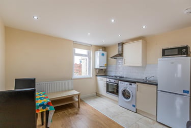 1 bed house, North Road, Gabalfa, Cardiff, CF143BL - Image 4